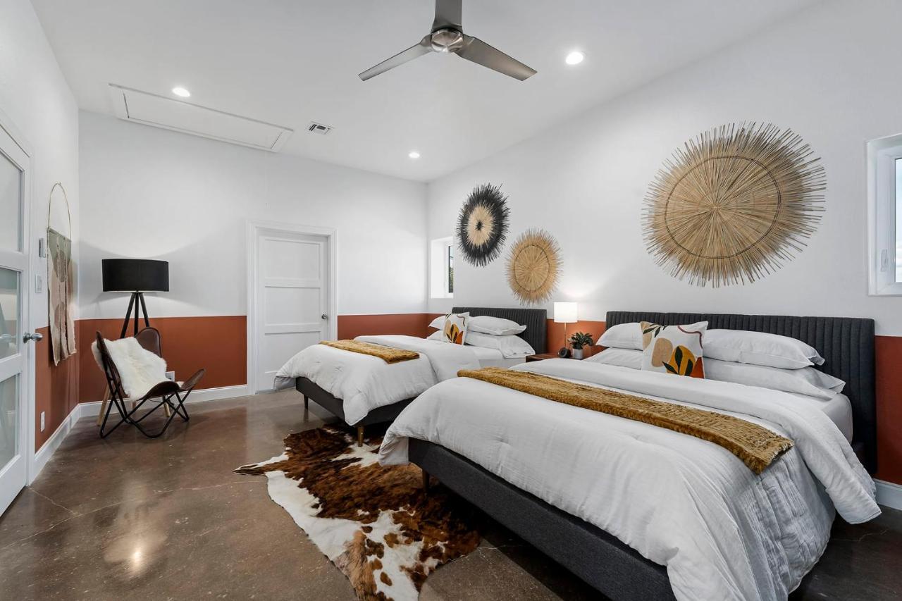 Container Haus Pet Friendly With Cowboy Pool Villa Fredericksburg Kültér fotó