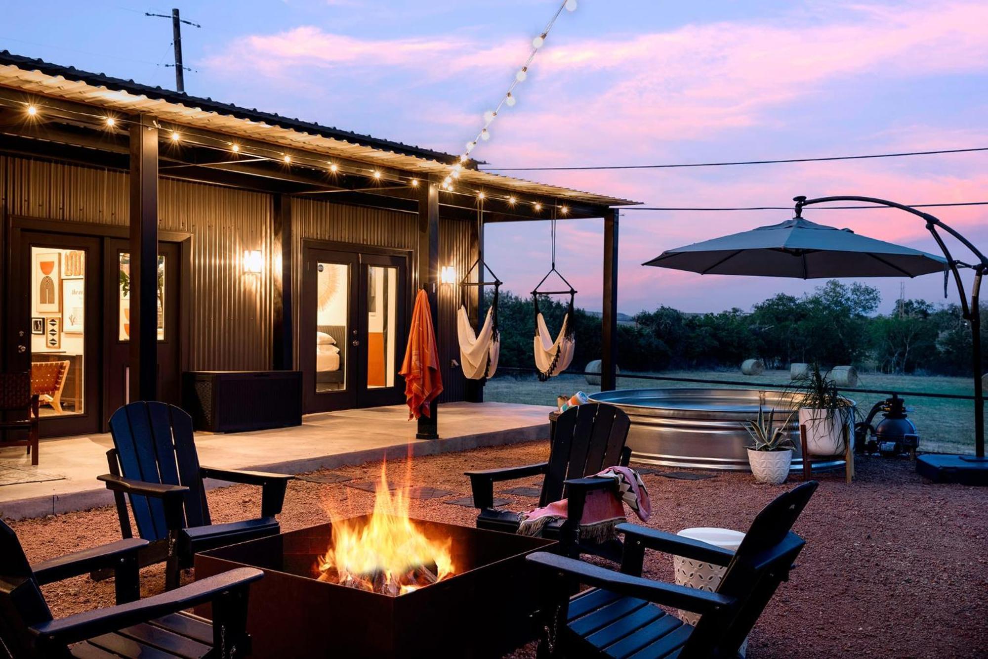 Container Haus Pet Friendly With Cowboy Pool Villa Fredericksburg Kültér fotó
