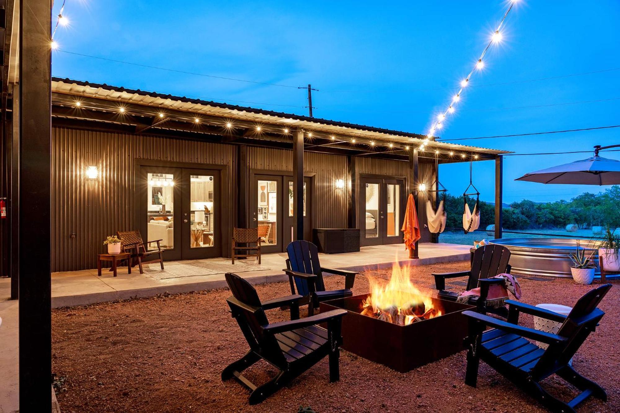 Container Haus Pet Friendly With Cowboy Pool Villa Fredericksburg Kültér fotó